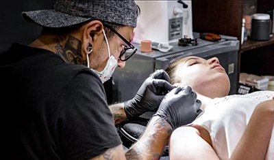 looking for a tattoo and/or piercing shop in Melbourne