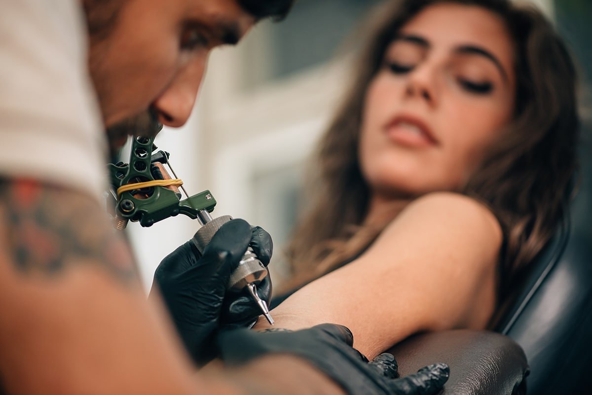 The 10 Best Tattoo Shops Near Me (with Prices & Reviews)